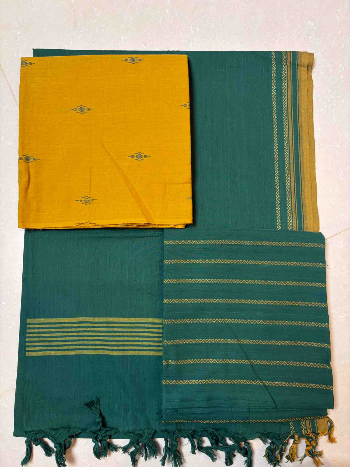 100% Pure cotton- 3pc unstitched material. (DM002)