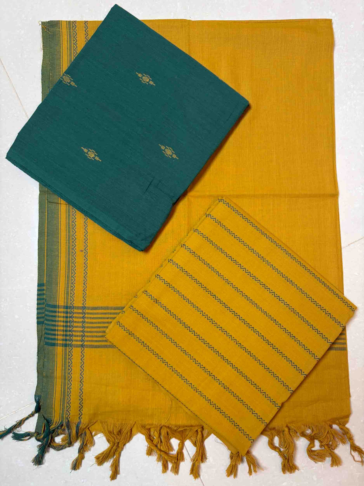 100% Pure cotton- 3pc unstitched material (DM004)